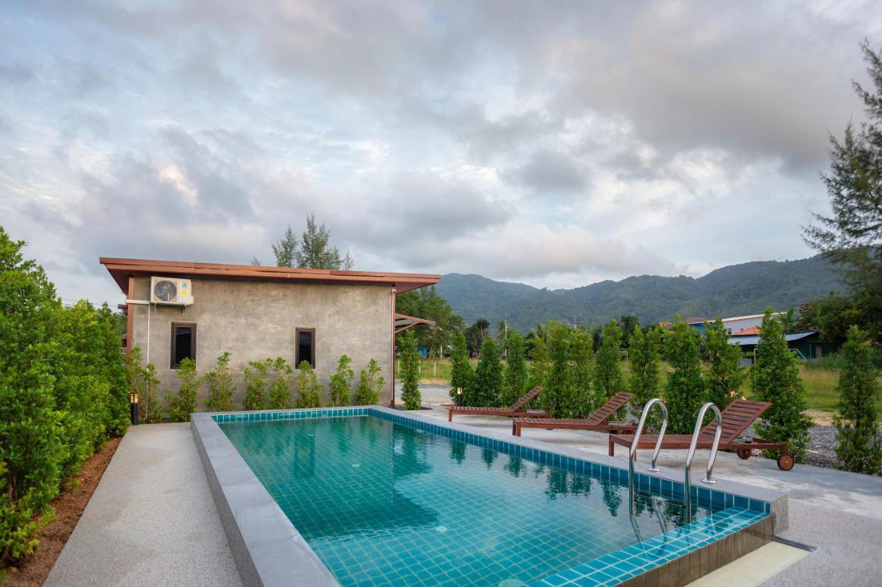 Malinee Resort Bangtau-part Kültér fotó