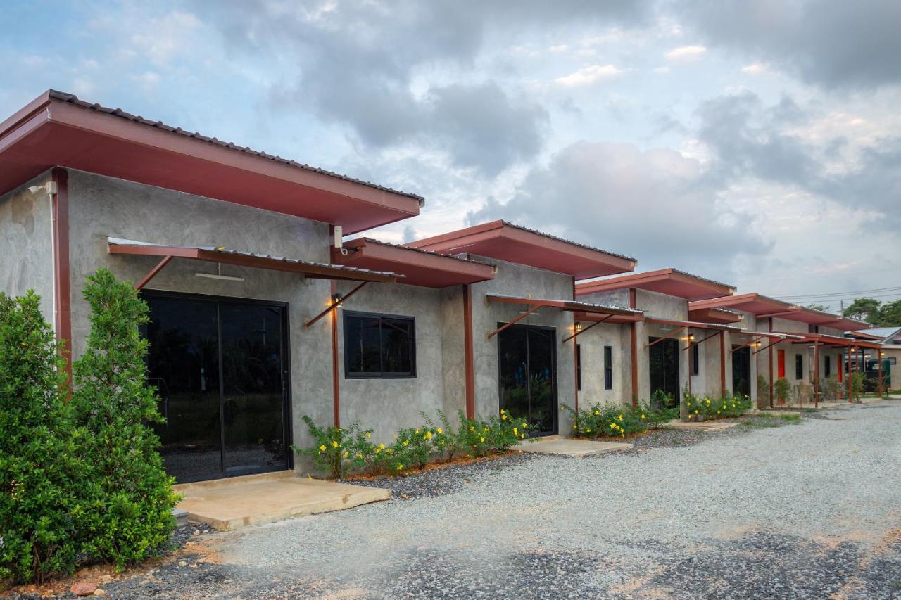 Malinee Resort Bangtau-part Kültér fotó